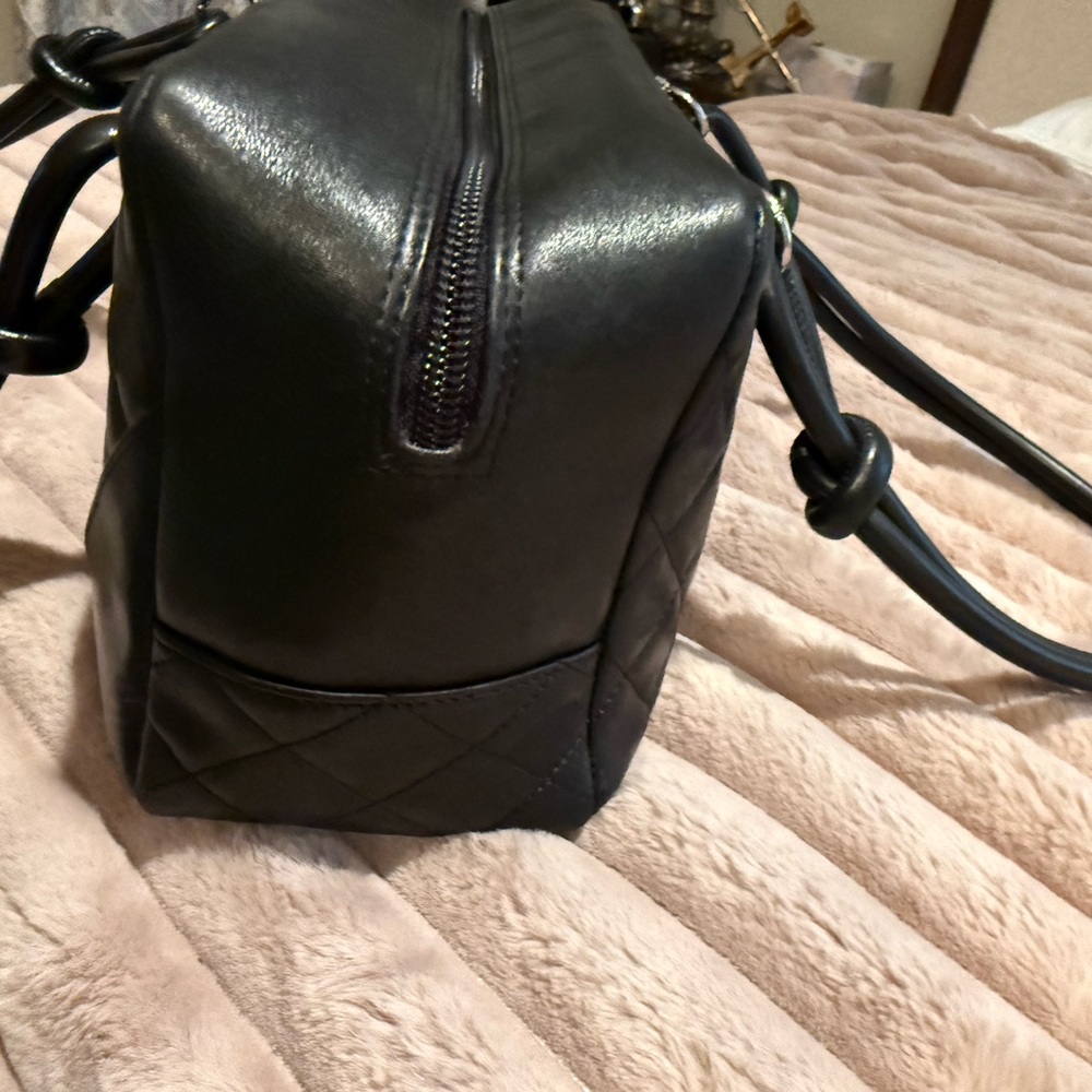 Chanel Black Quilted Shoulder Bag - Picture 11 of 15